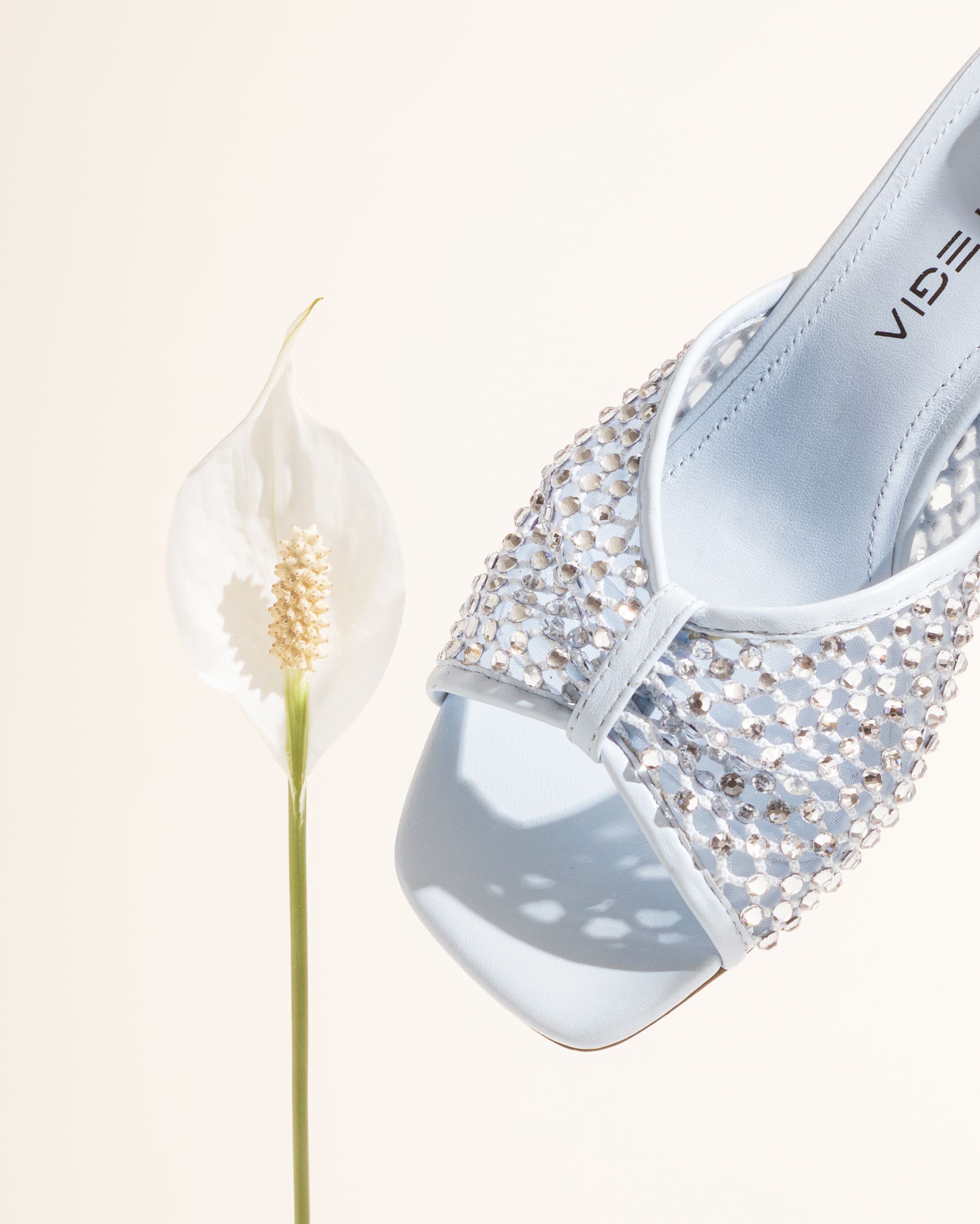 STRATEGIA SHOES / Crystal Capsule 6