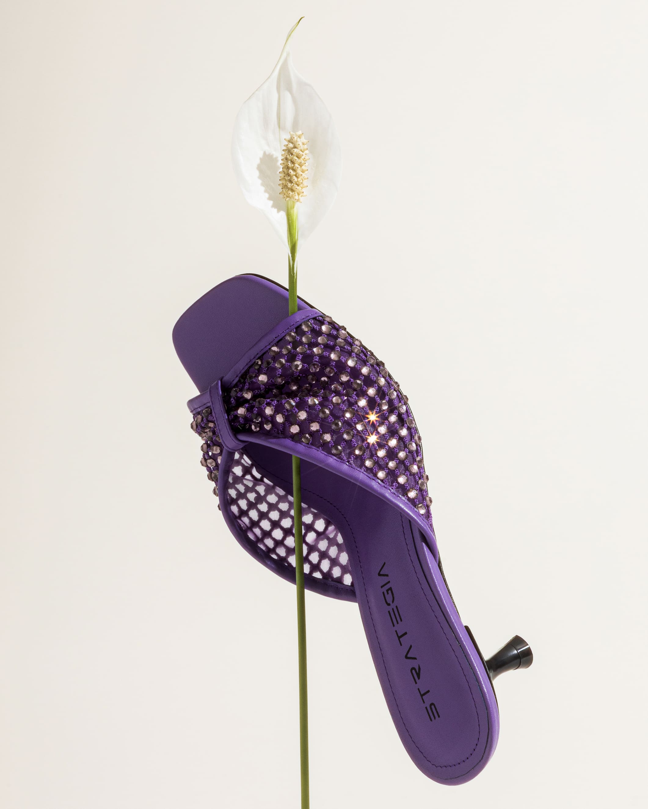 STRATEGIA SHOES / Crystal Capsule 4