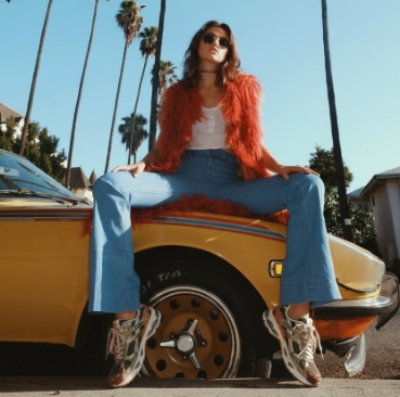 Mrp Star editorial detail by Heavy Studio